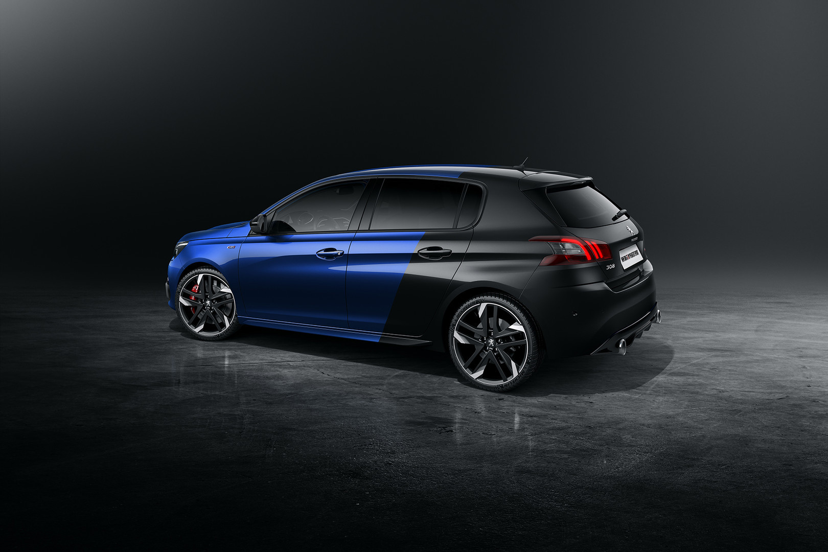 Peugeot 308 GTi: il divertimento a 4 ruote