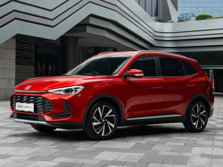 SUV compatto ibrido: perché è la scelta più smart del 2026