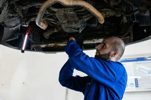 Check Up dell'auto prima delle vacanze: i 7 controlli che dovresti fare